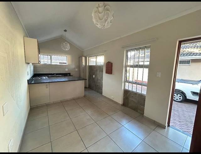 1 BEDROOM PROPERTY TO RENT IN MEER EN SEE